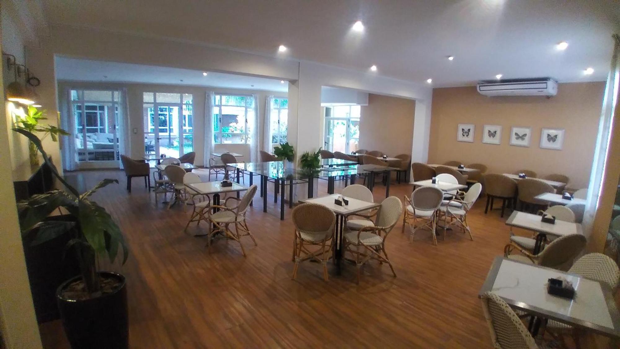 Catange Hotel Charata Екстер'єр фото